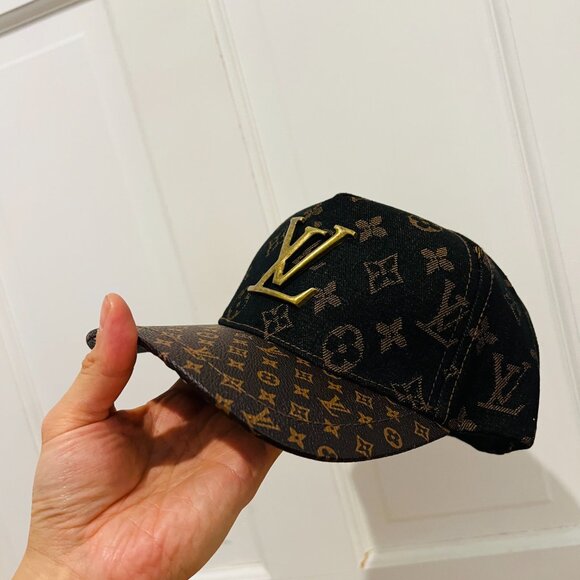 LOUIS VUITTON LV Monogram Hat Cap NEW BRAND - Picture 1 of 16